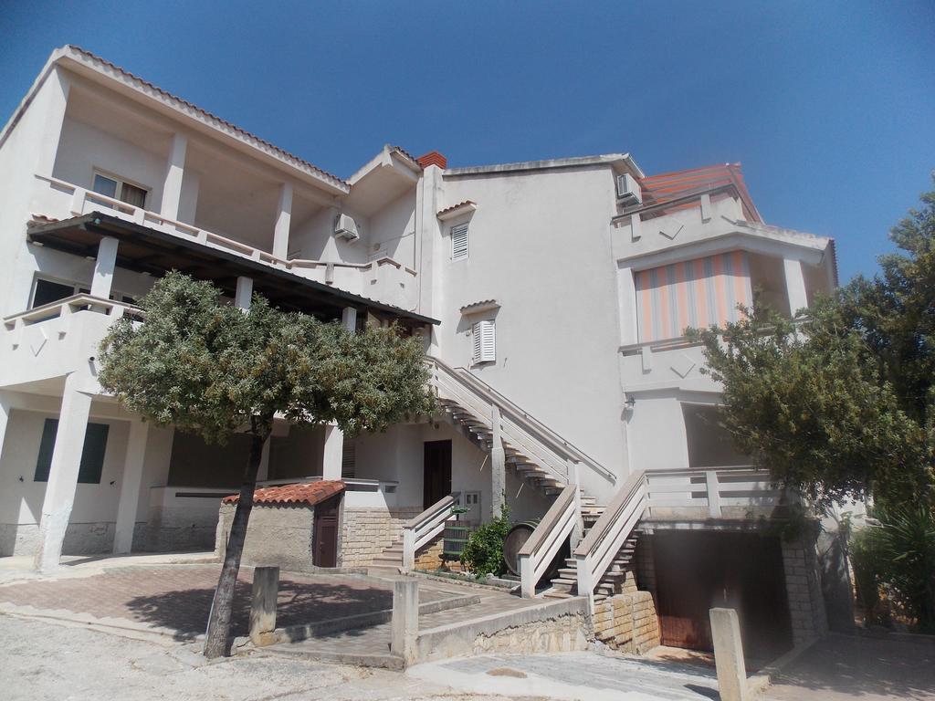 Apartmani Emilio Novaglia Esterno foto