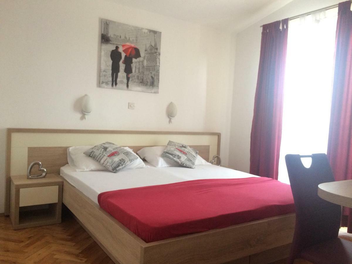 Apartmani Emilio Novaglia Esterno foto